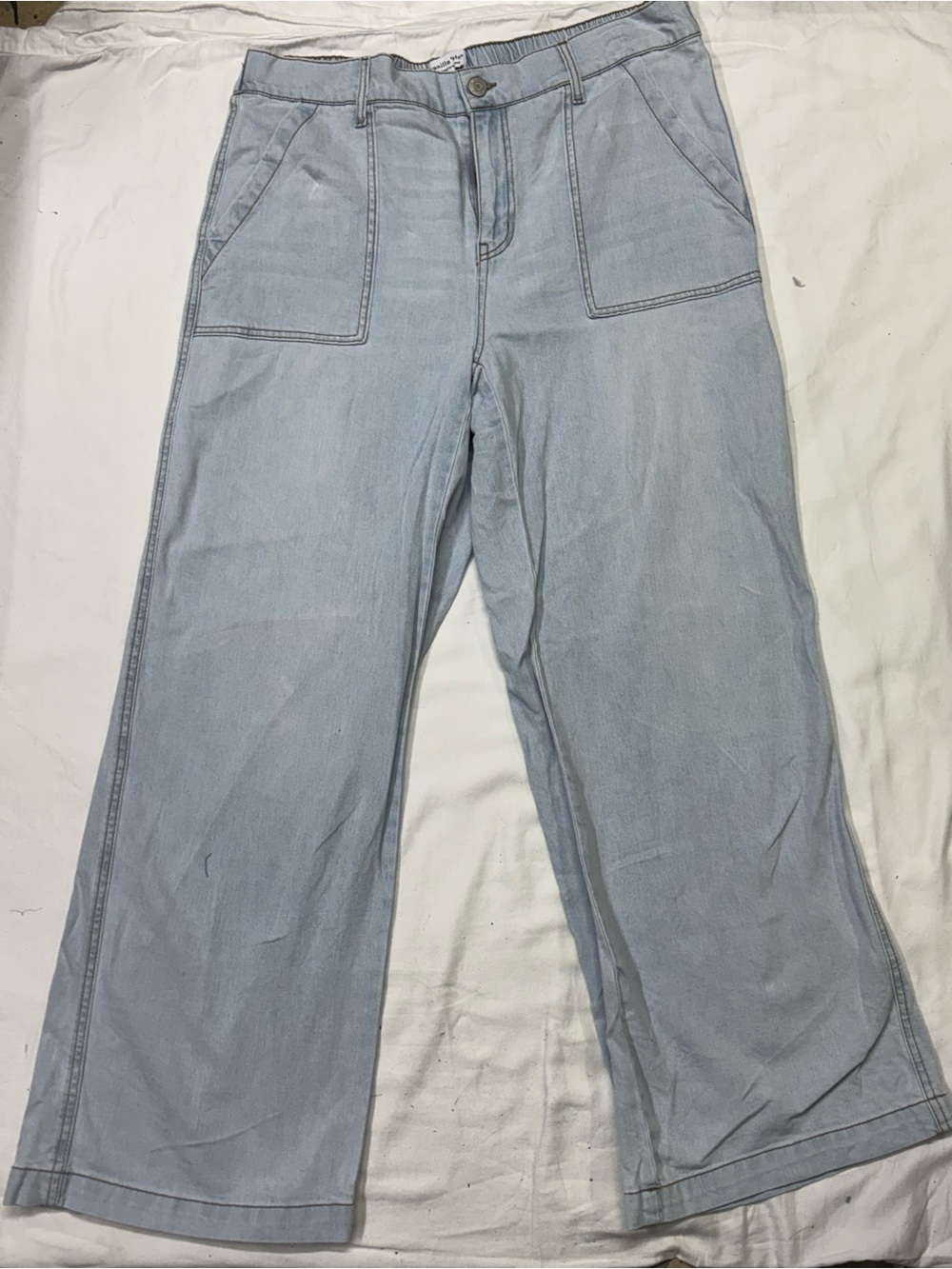 Vanilla Star Light Blue Wide-Leg Jeans